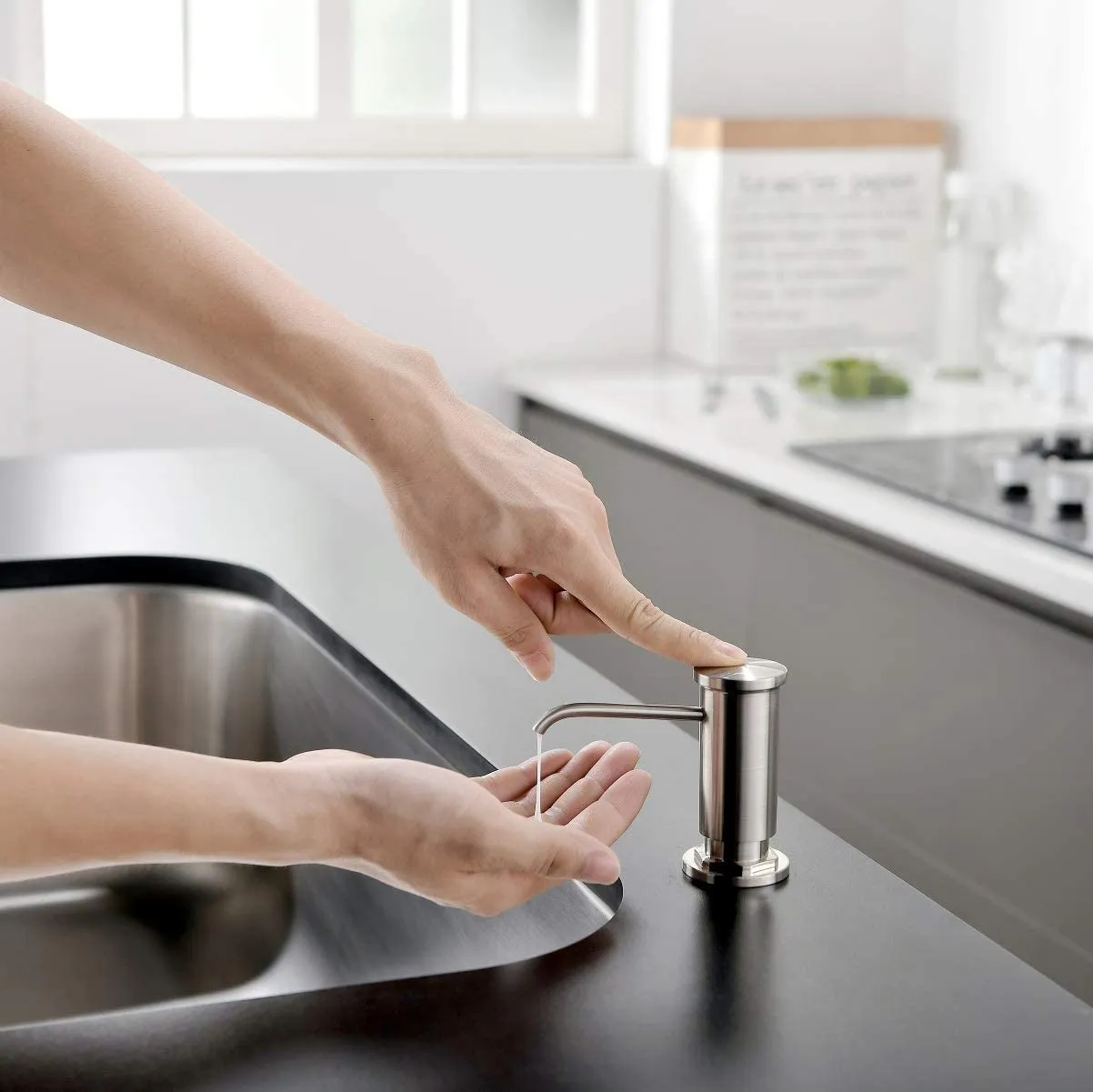 APPASO Kitchen Sink Soap Dispenser Stainless Steel Pump Head 17 Ounce Large PET Matte Black 048MB