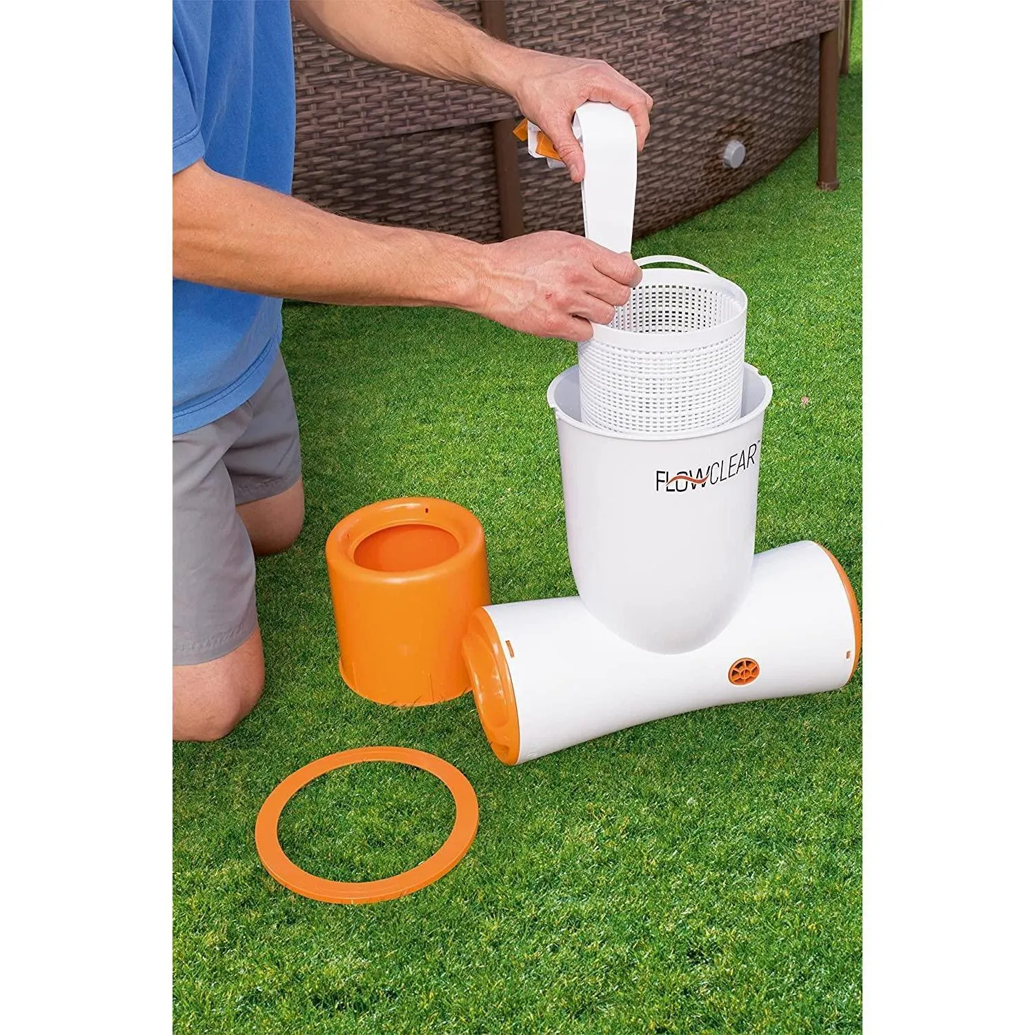 Bestway Flowclear 680Gal Skimatic Pool Filter Pump