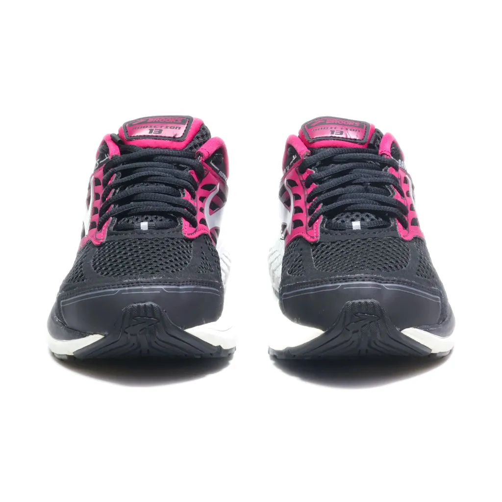 Brooks Addiction 13 Sport Shoes Fabric Black Colour For Men