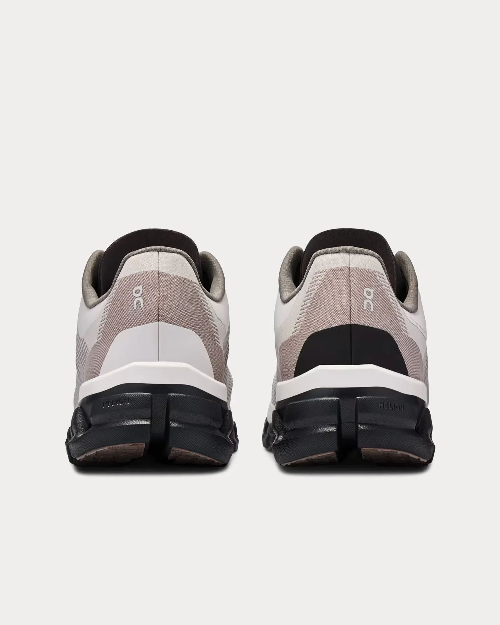 Cloudflow 4 White / Black Running Shoes