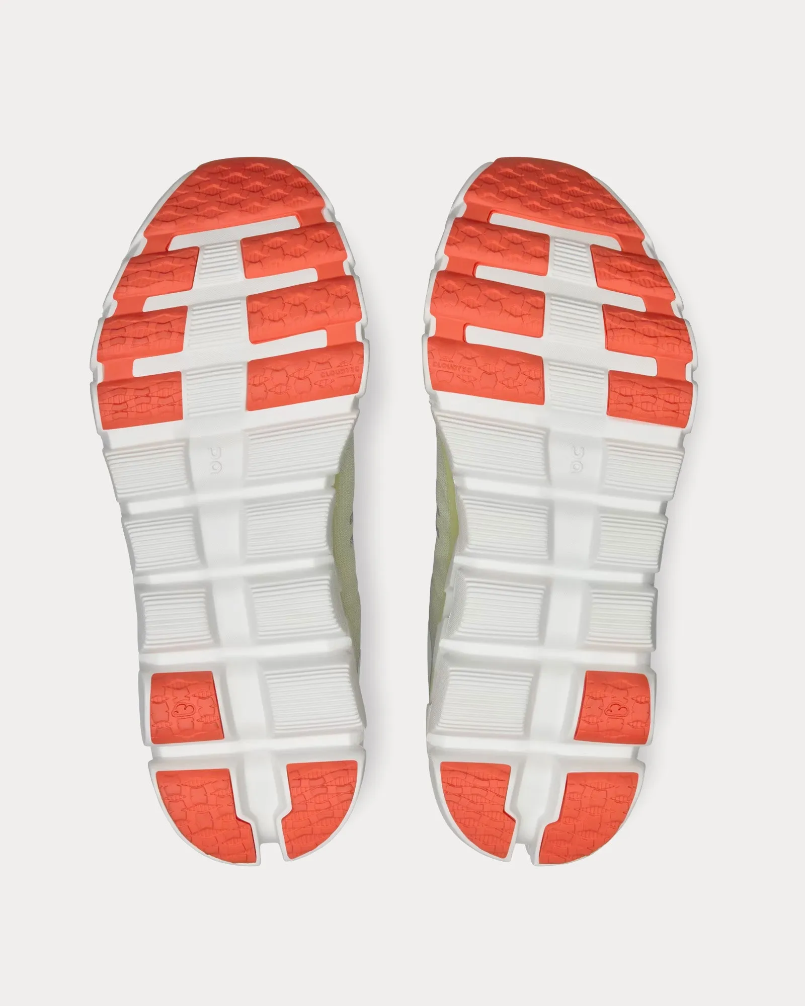 Cloudflow 4 White / Hay Running Shoes
