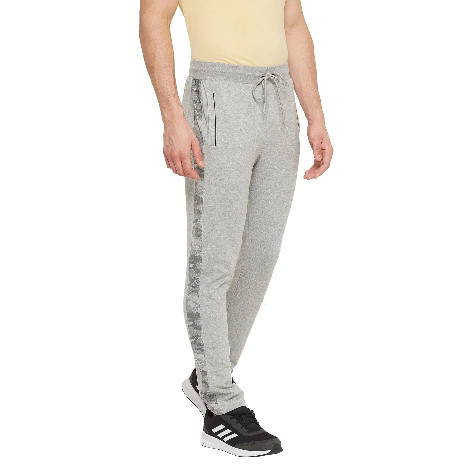 Duke Stardust Men Regular Track Pants (LF5604)