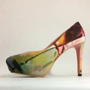High heel pump - abstract 1