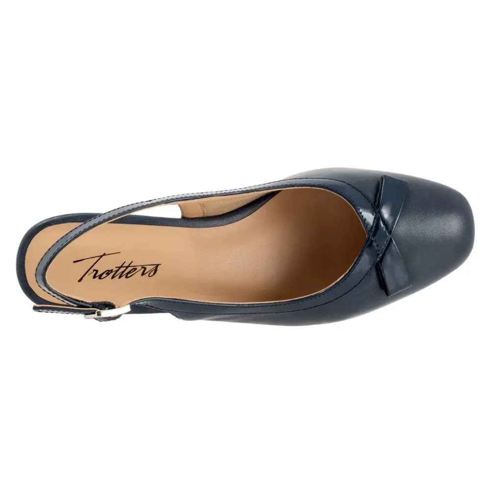Trotters Dalani Navy Leather Pump (Women's)
